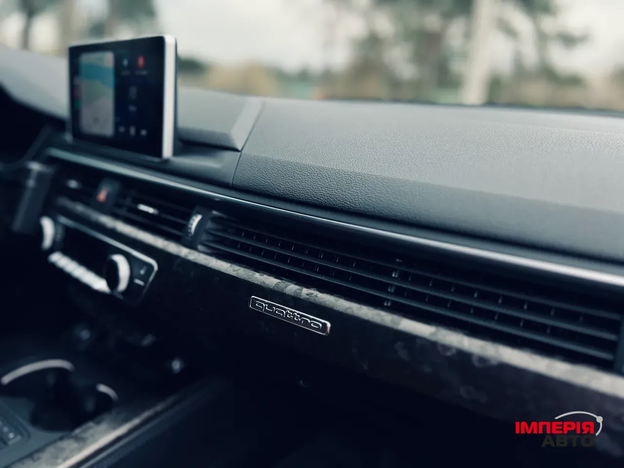 Audi A4 - фото 54