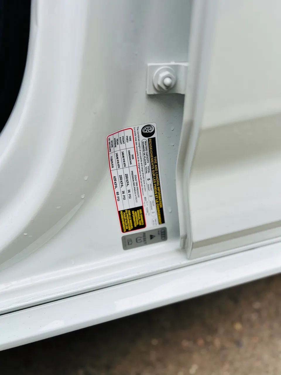 Audi A4 - фото 36