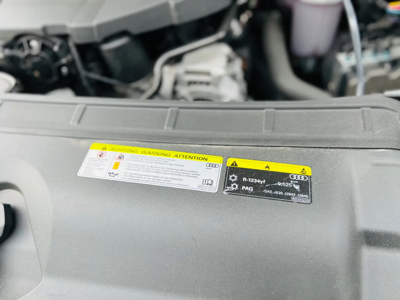 Audi A4 - фото 35