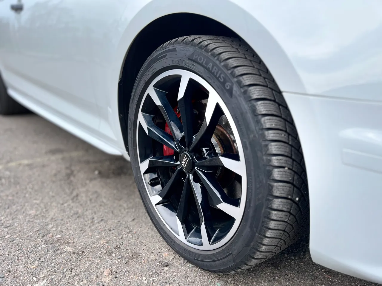 Audi A4 - фото 21