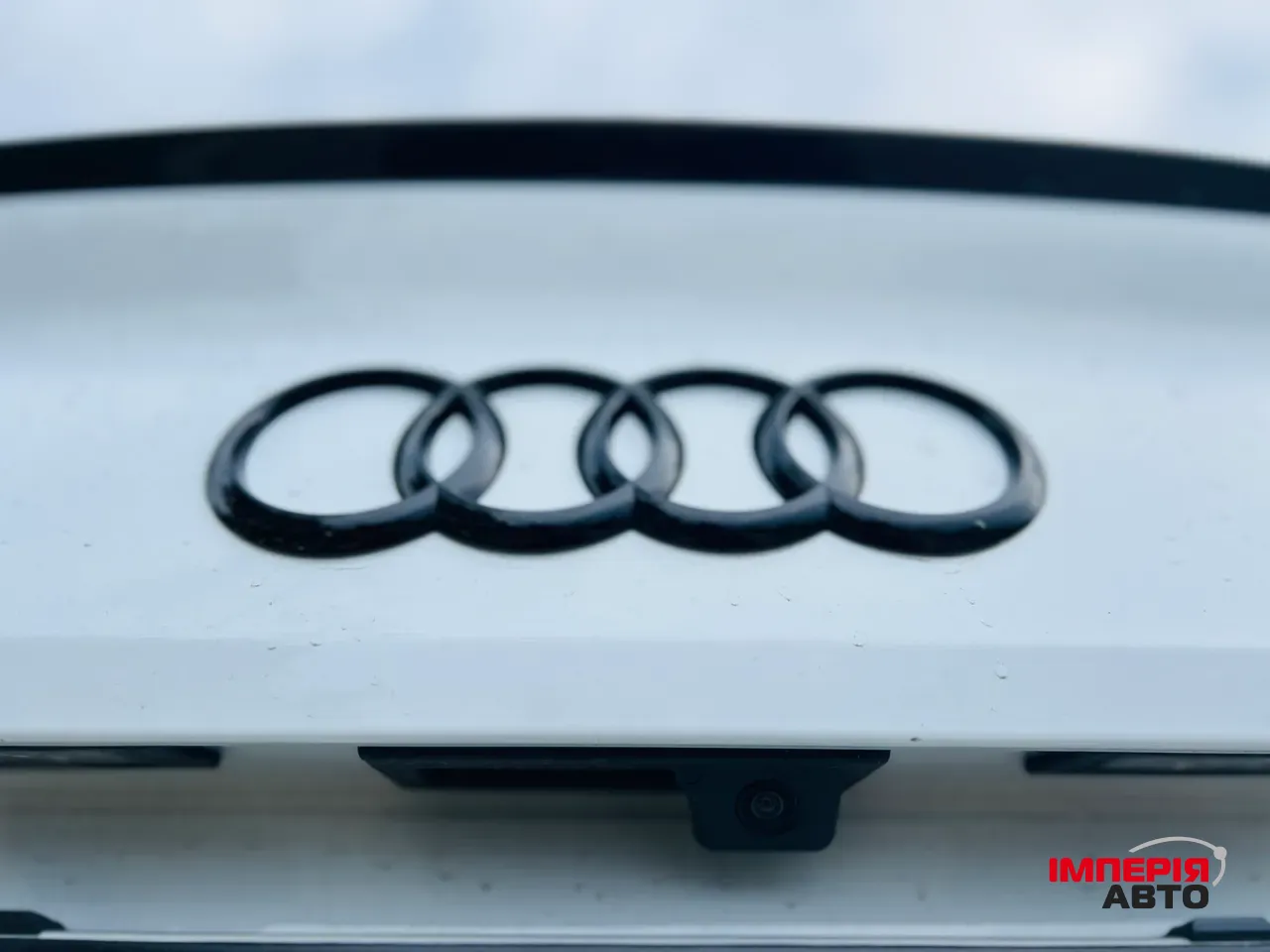 Audi A4 - фото 24