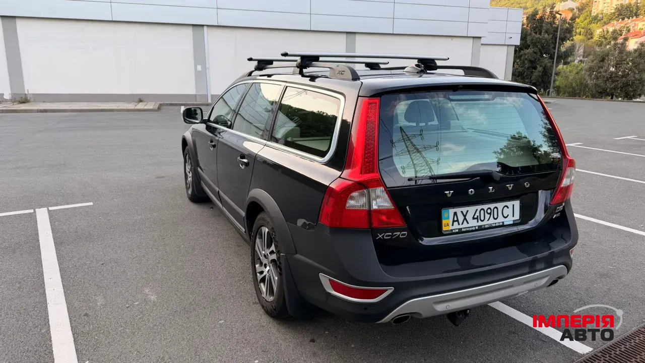Volvo XC70 - фото 6
