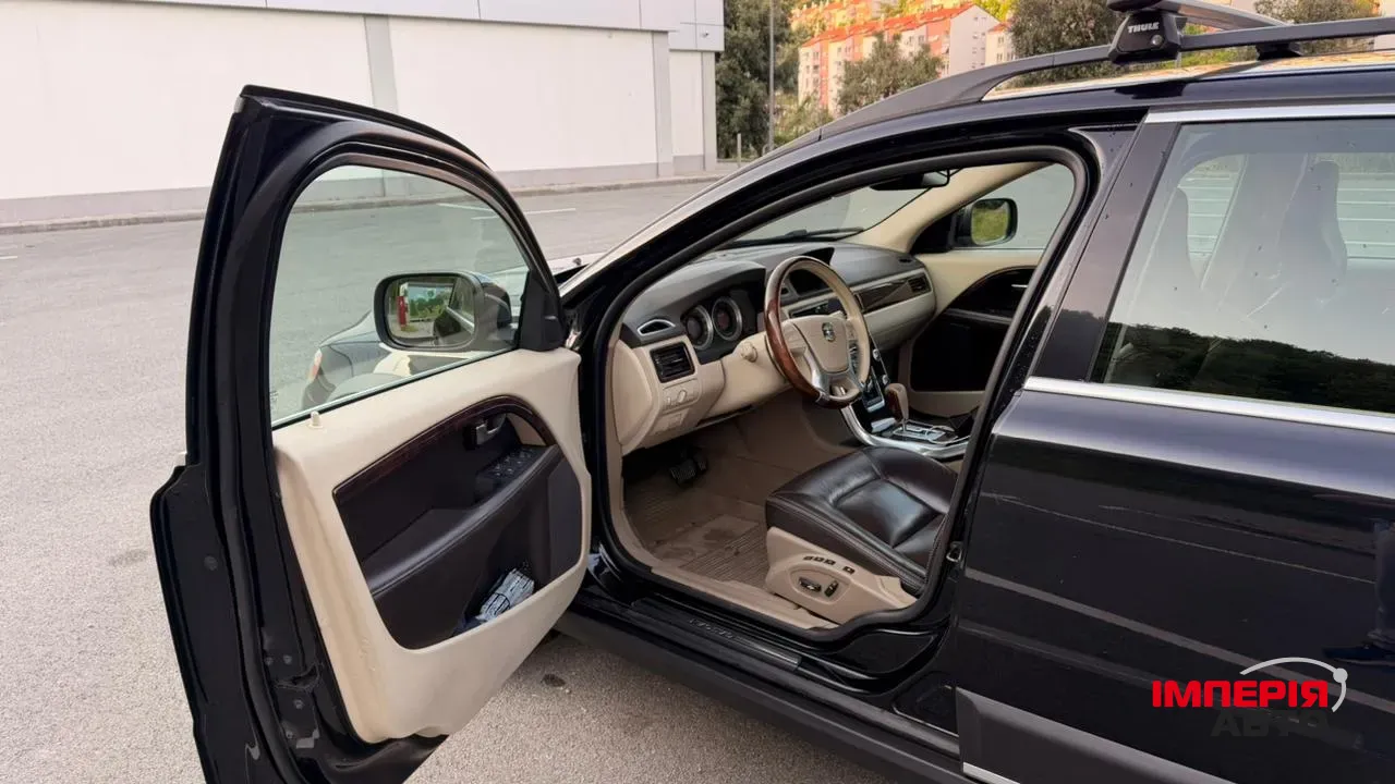 Volvo XC70 - фото 4