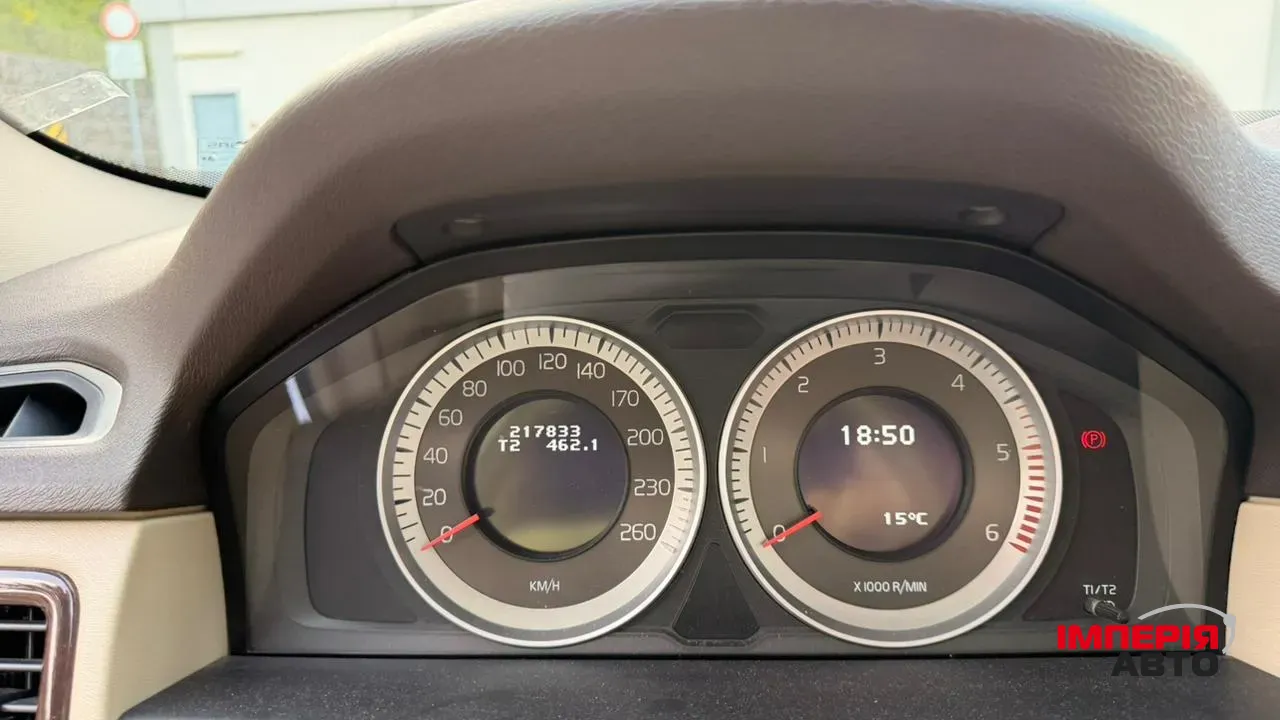 Volvo XC70 - фото 5
