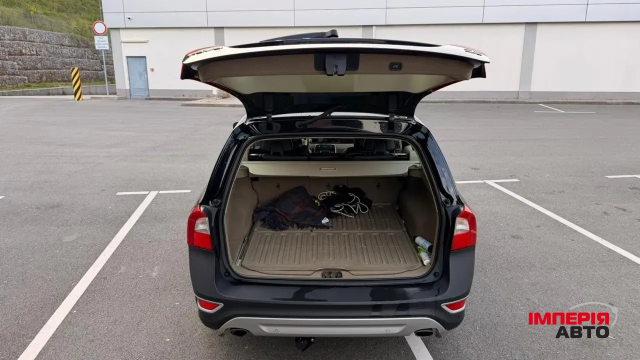 Volvo XC70 - фото 7