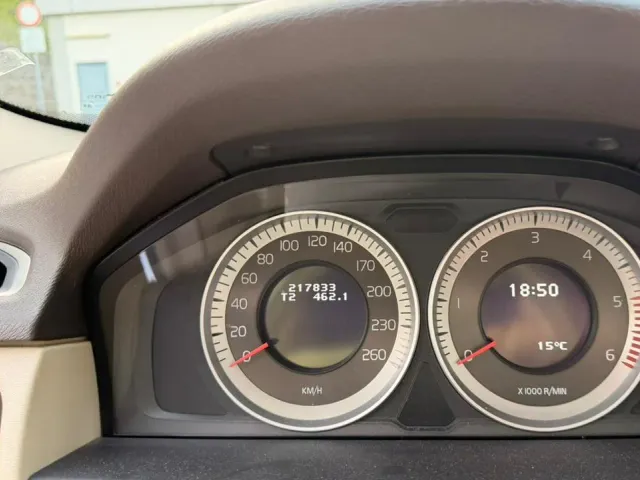 Volvo XC70 - фото 5