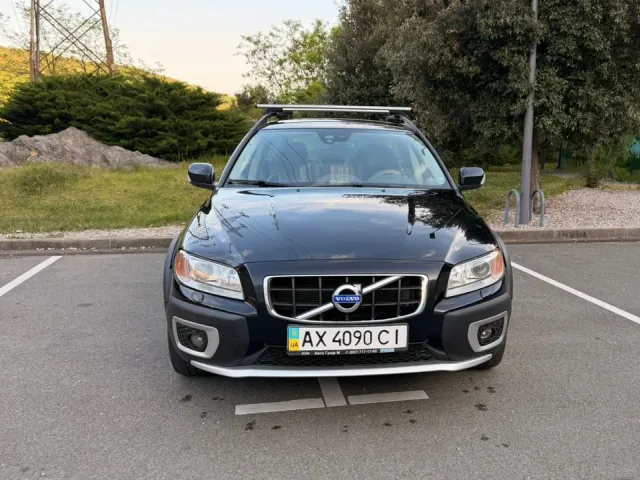 Volvo XC70 - фото 2