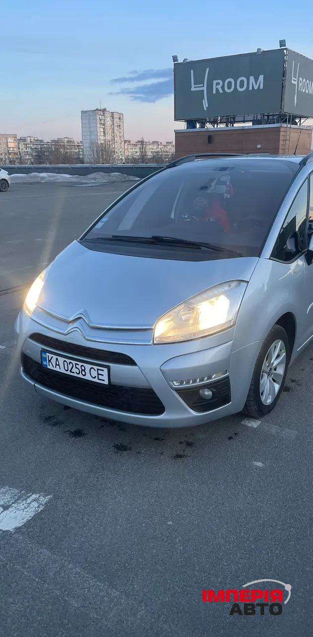 Citroen C4 Picasso - фото 4