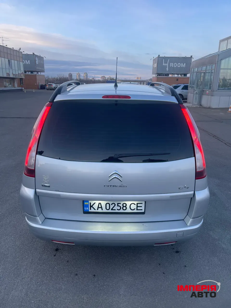 Citroen C4 Picasso - фото 19
