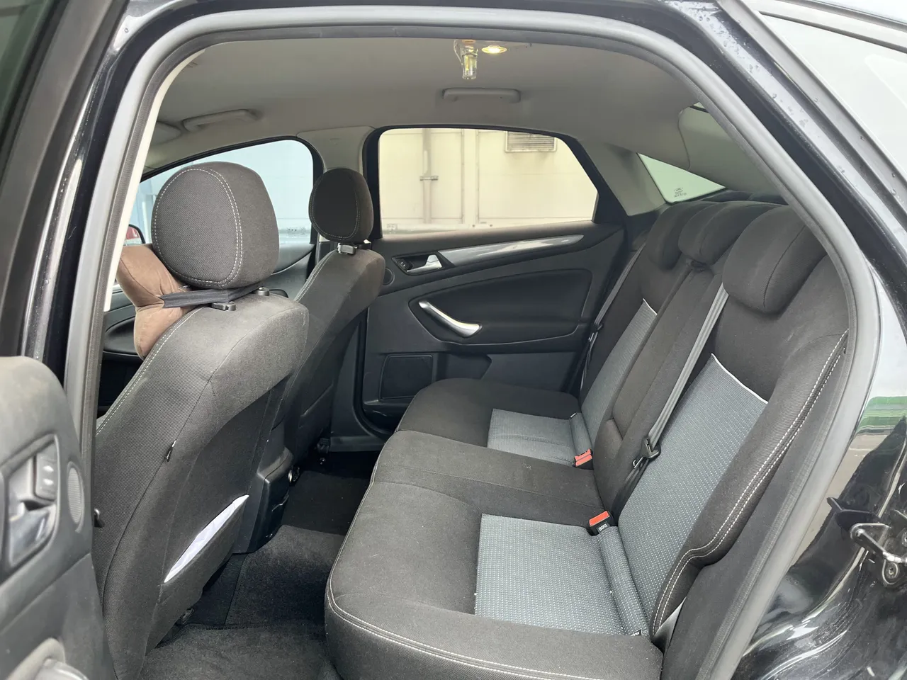 Ford Mondeo - фото 14
