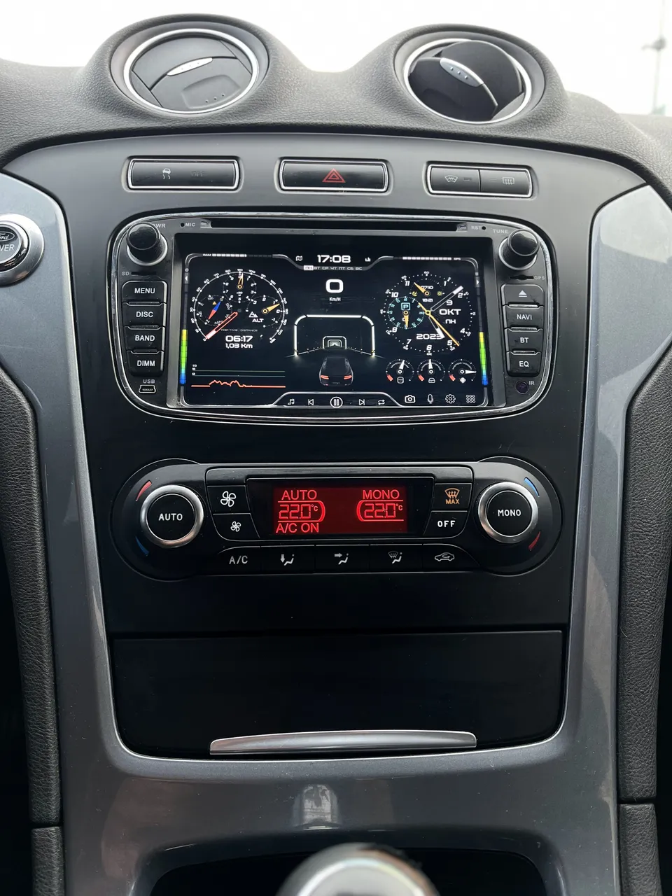 Ford Mondeo - фото 11