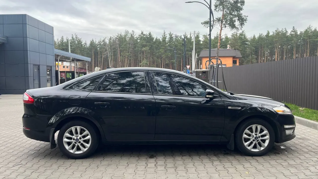 Ford Mondeo - фото 8