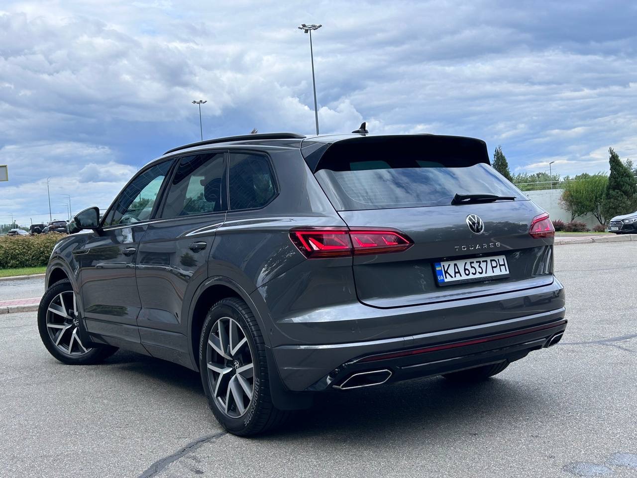 Volkswagen Touareg - фото 19