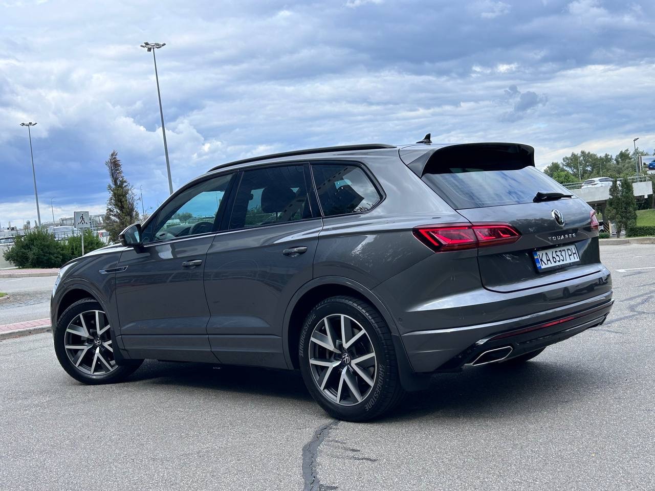 Volkswagen Touareg - фото 30