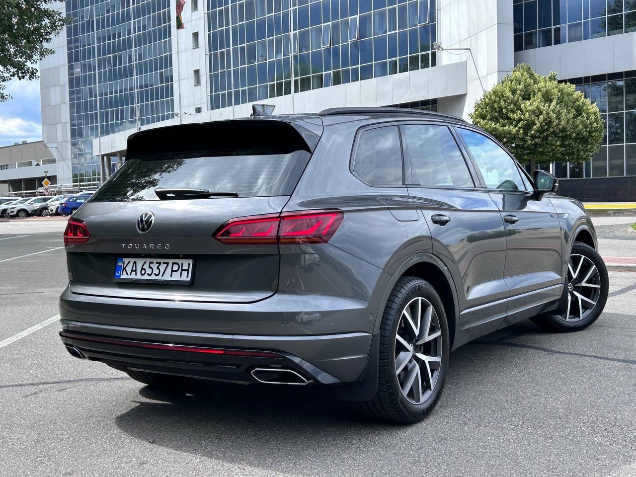 Volkswagen Touareg - фото 35