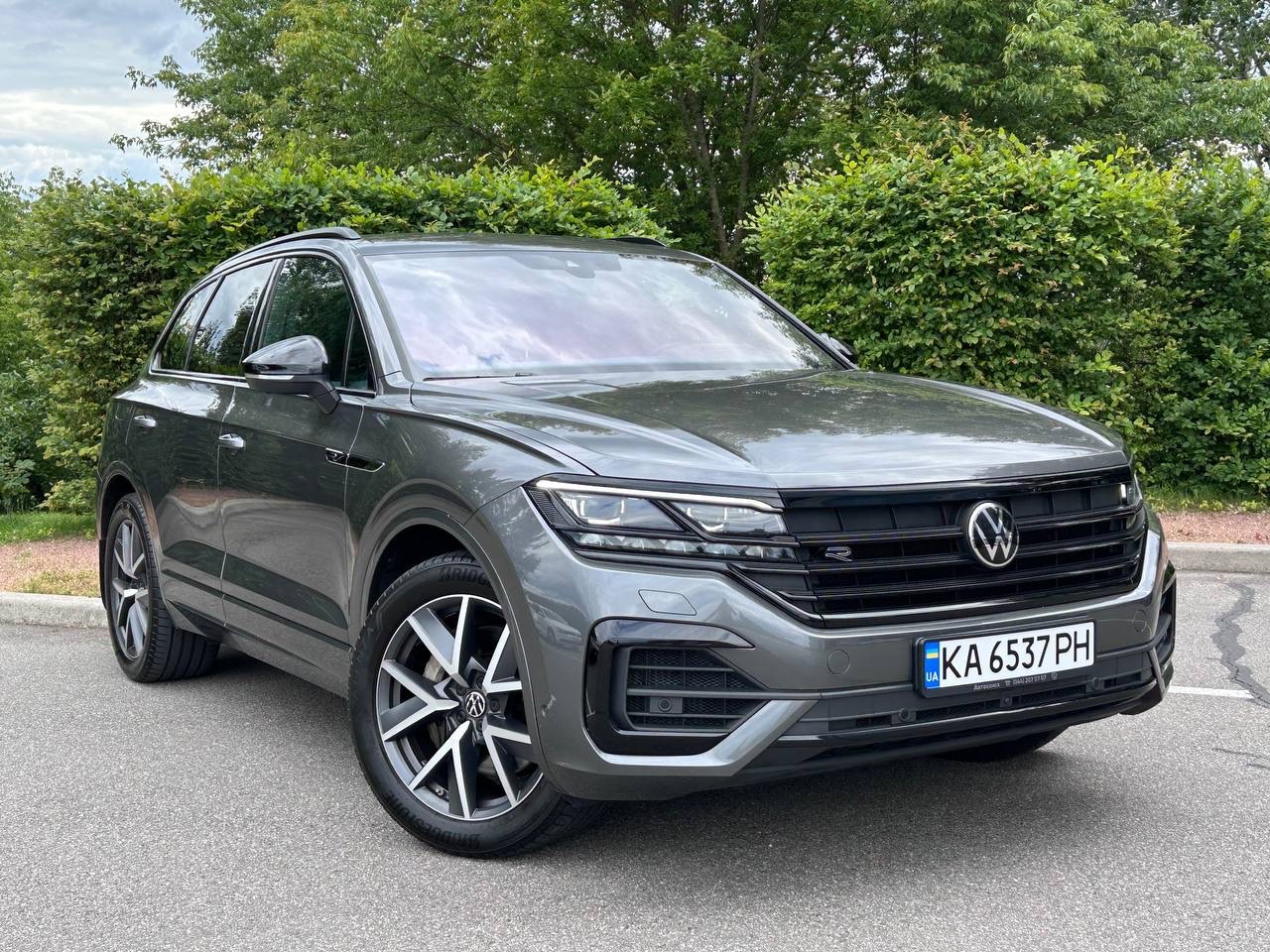 Volkswagen Touareg - фото 3