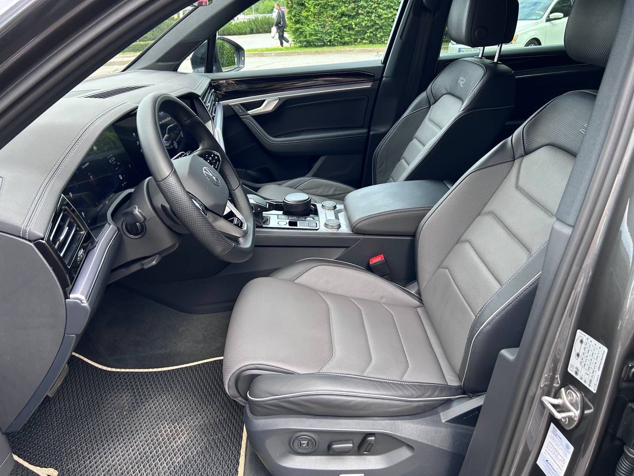 Volkswagen Touareg - фото 57