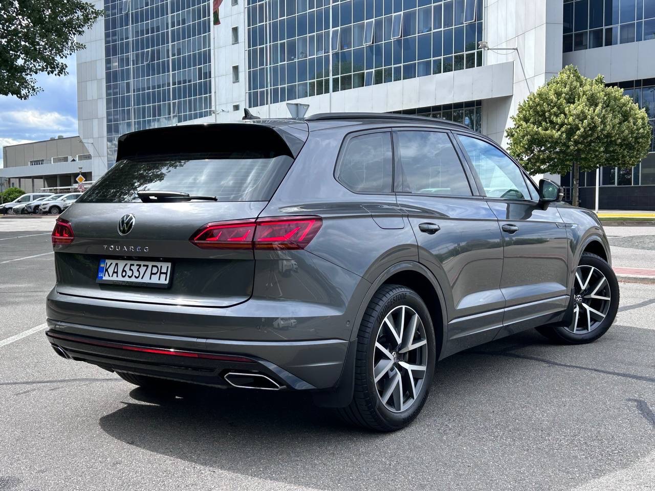 Volkswagen Touareg - фото 45