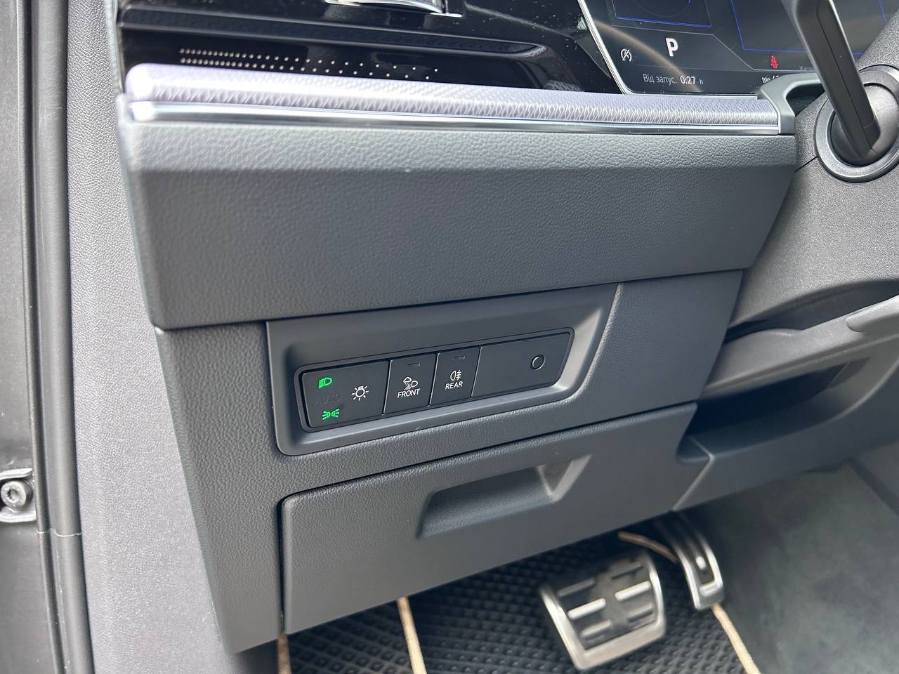 Volkswagen Touareg - фото 43