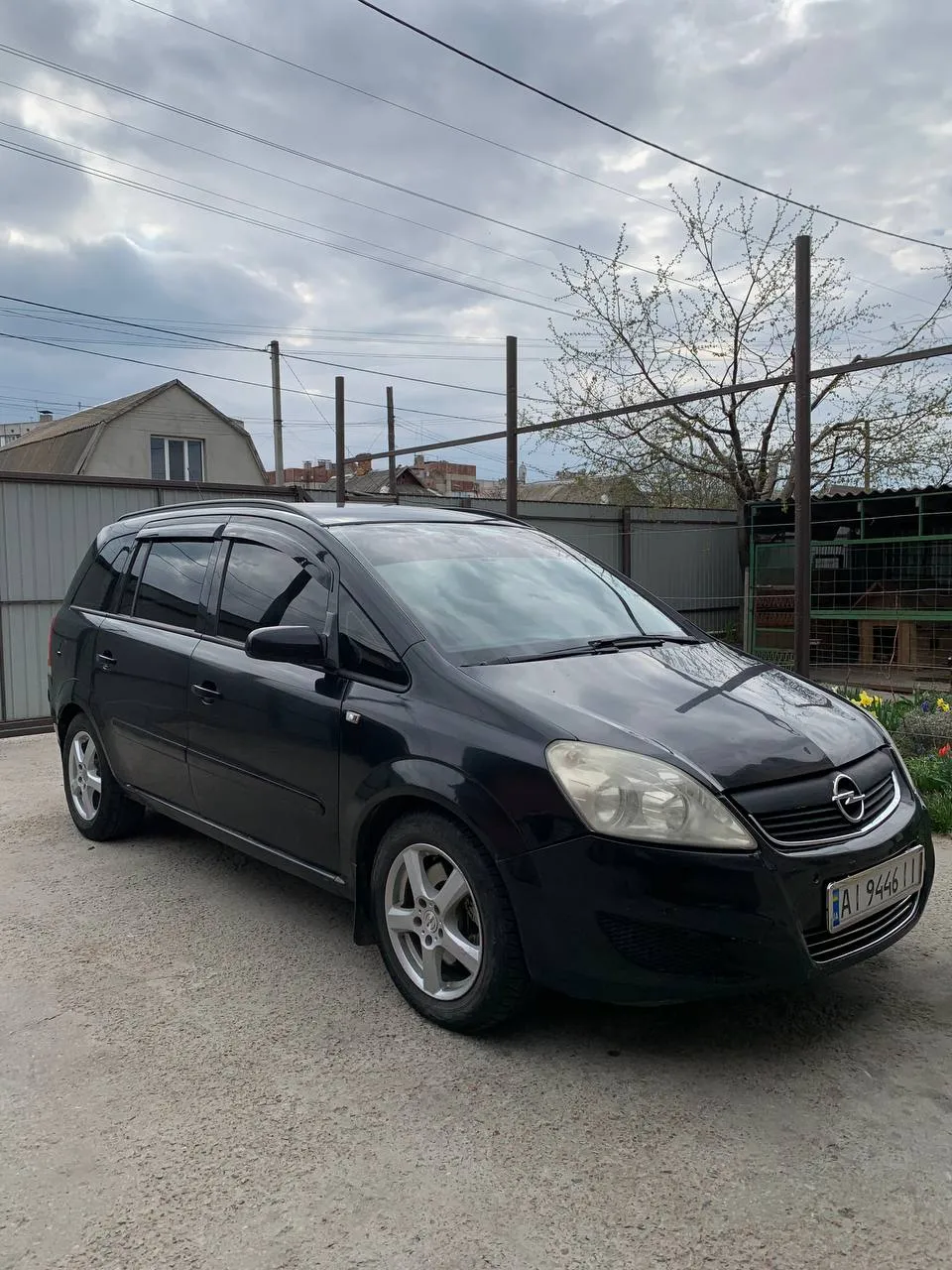 Opel Zafira - фото 2