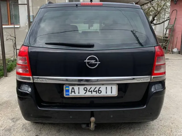 Opel Zafira - фото 5
