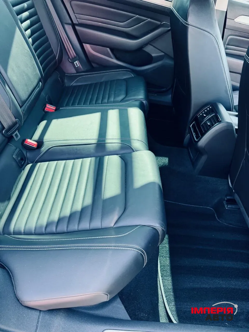 Volkswagen Passat - фото 22