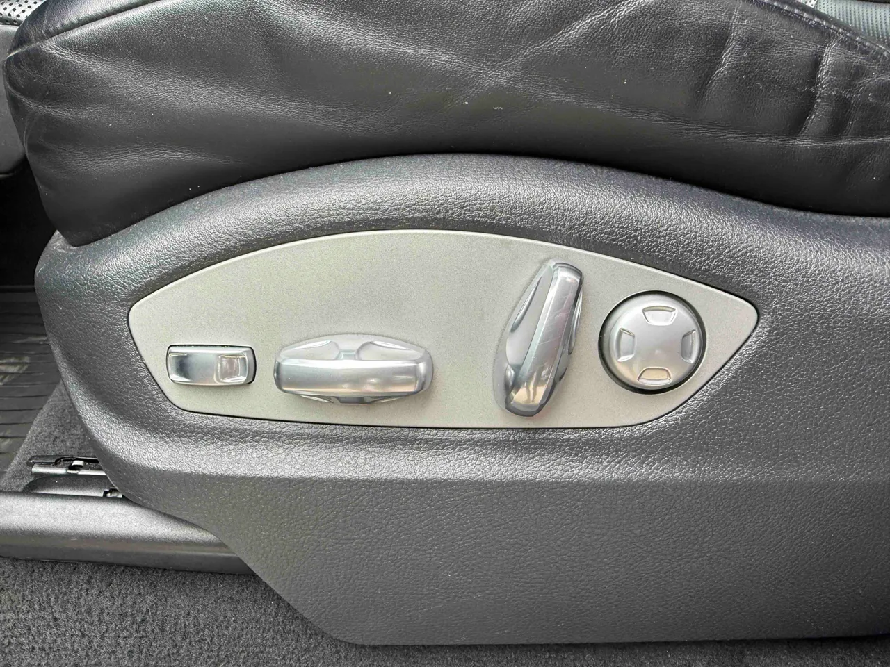 Porsche Cayenne - фото 18