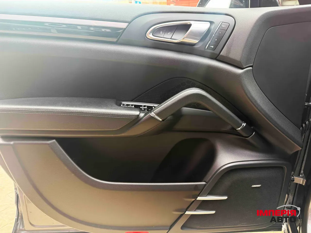 Porsche Cayenne - фото 14