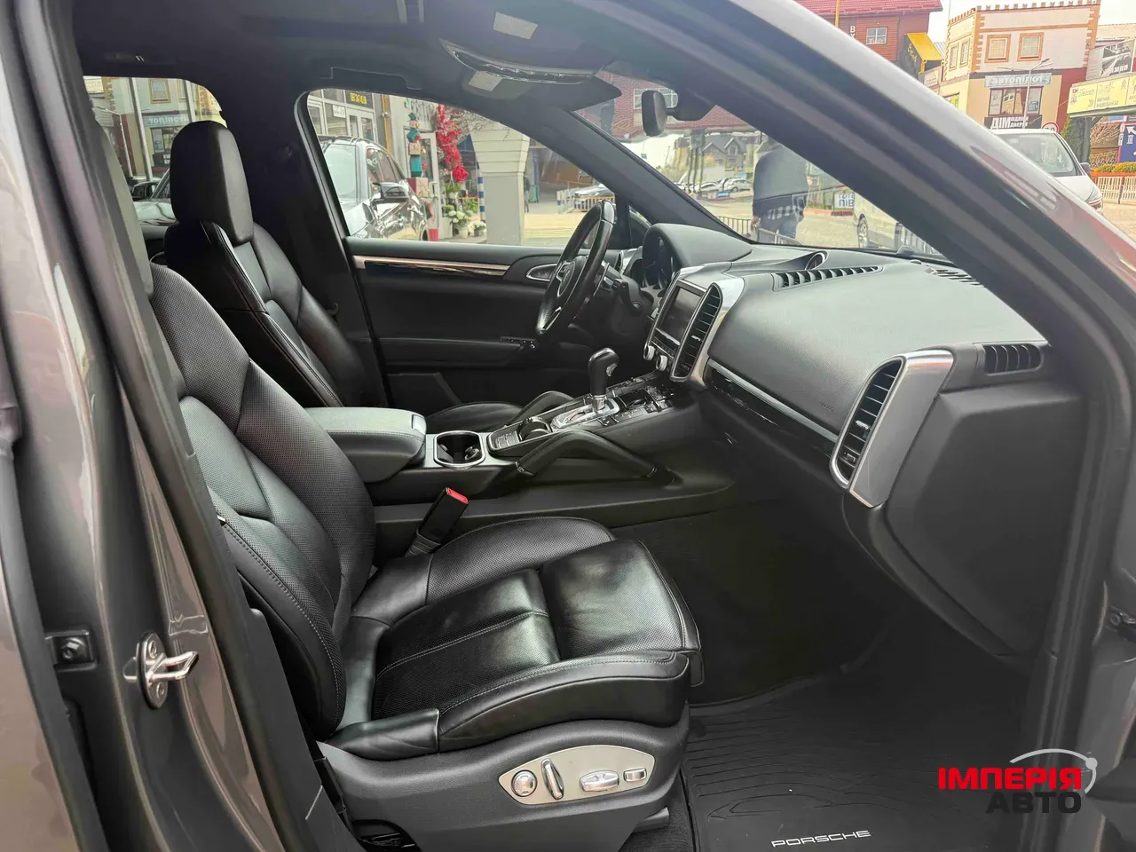 Porsche Cayenne - фото 45