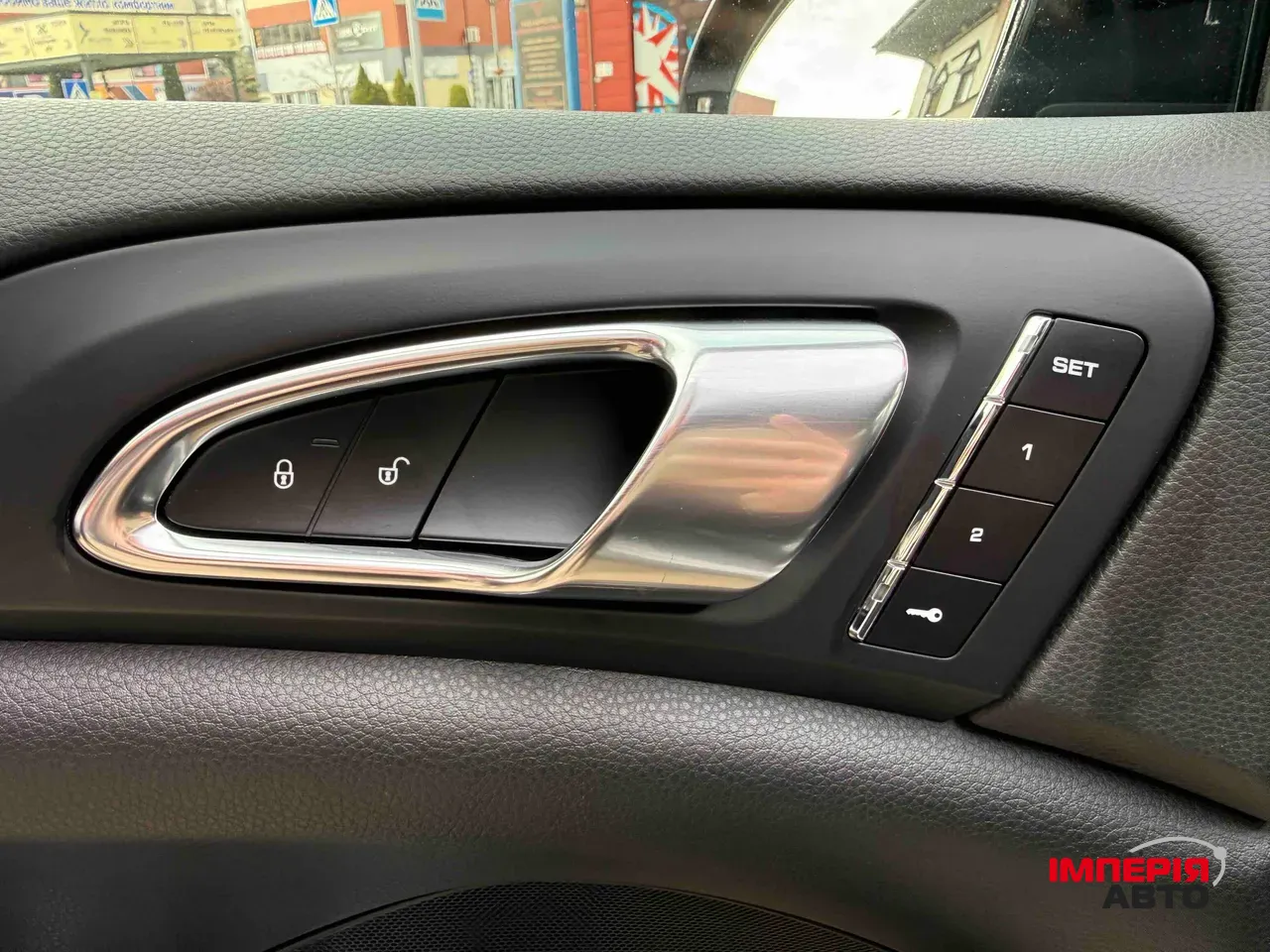 Porsche Cayenne - фото 15