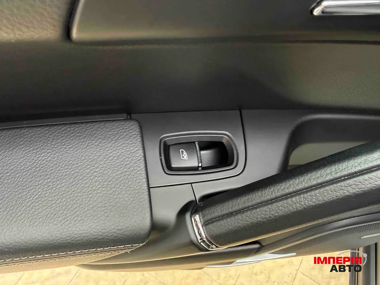 Porsche Cayenne - фото 35