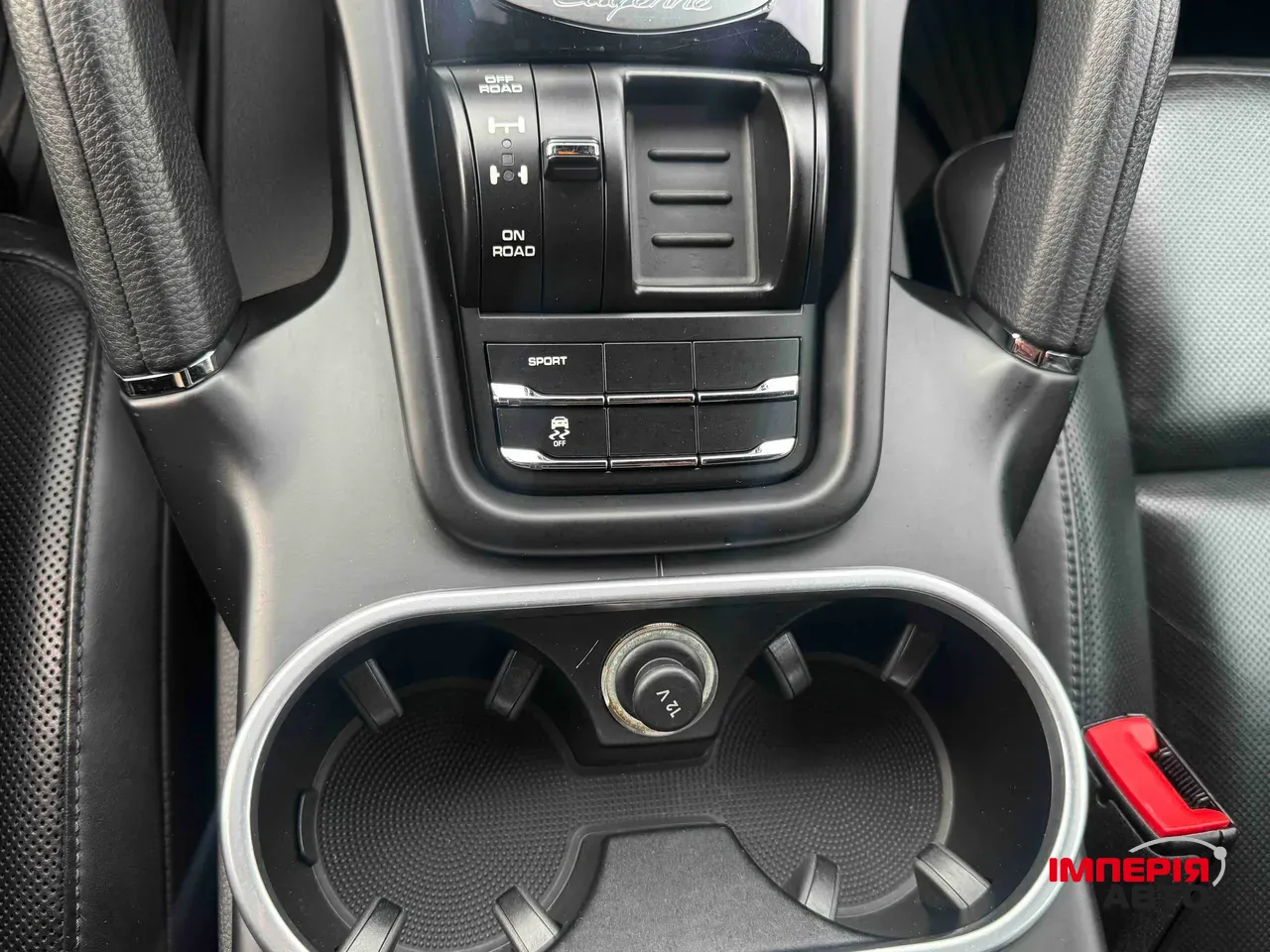 Porsche Cayenne - фото 29