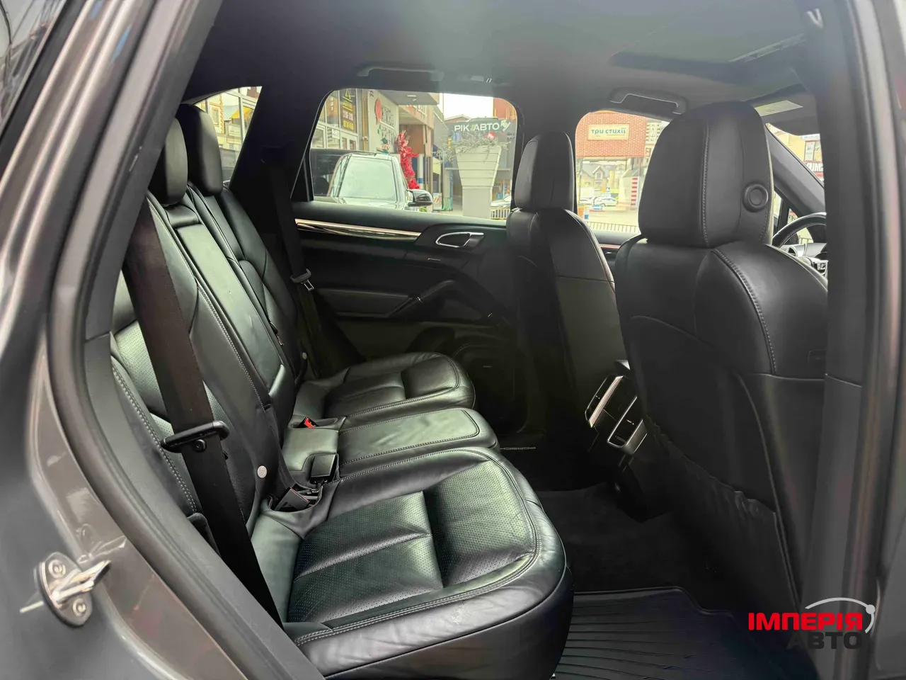 Porsche Cayenne - фото 41