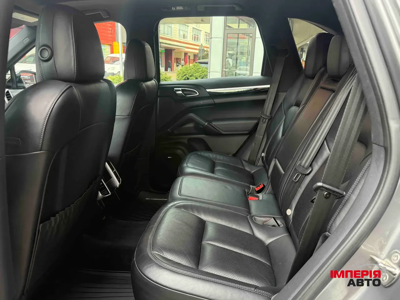 Porsche Cayenne - фото 36