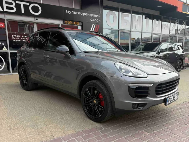 Porsche Cayenne - фото 2