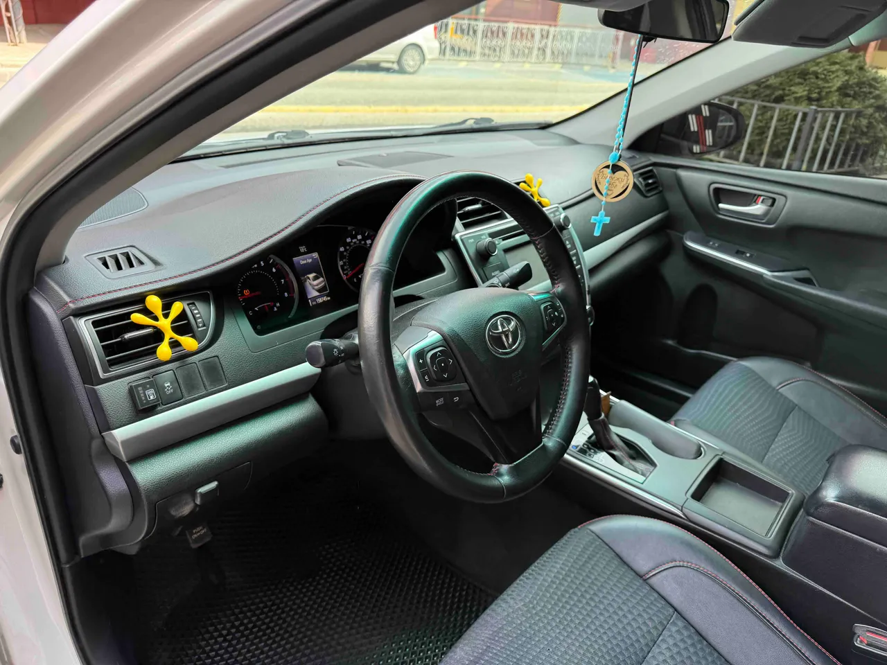 Toyota Camry - фото 13