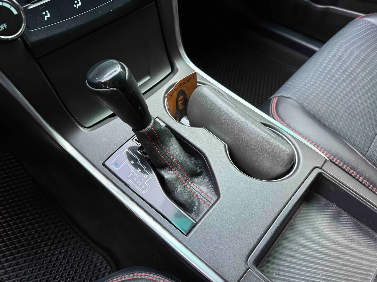 Toyota Camry - фото 23