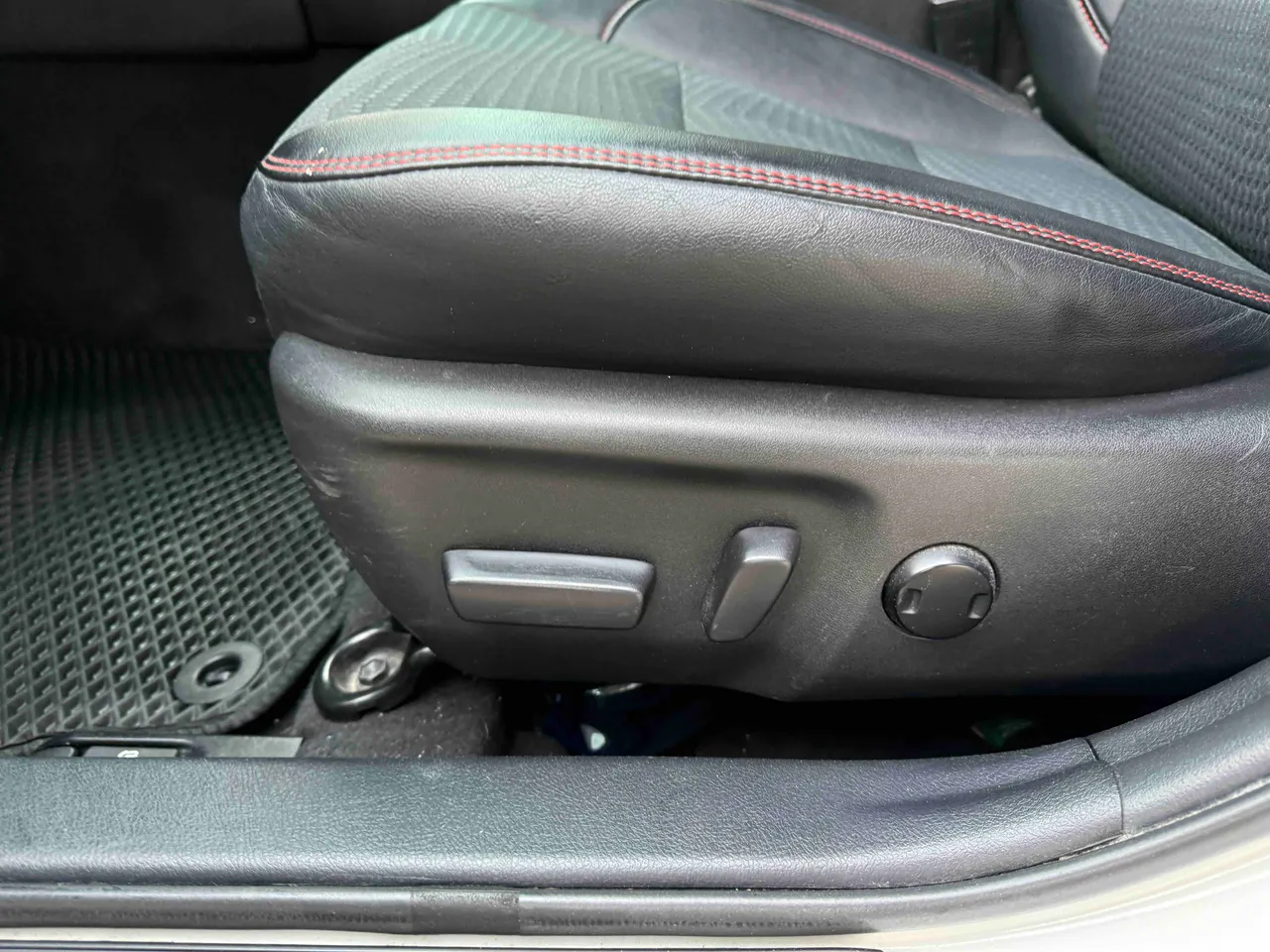 Toyota Camry - фото 12