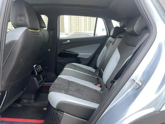 Volkswagen ID.4 - фото 4