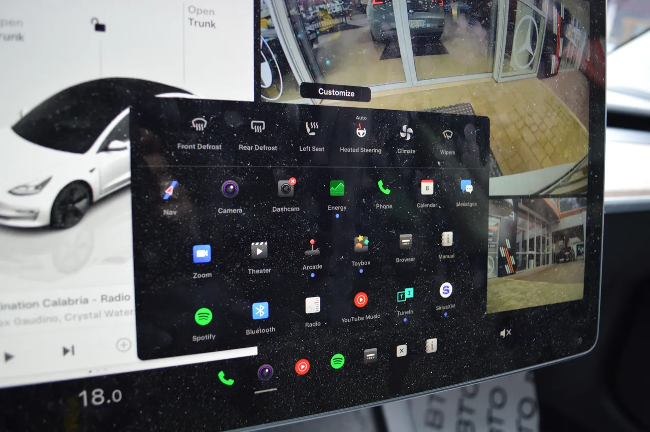 Tesla Model 3 - фото 22