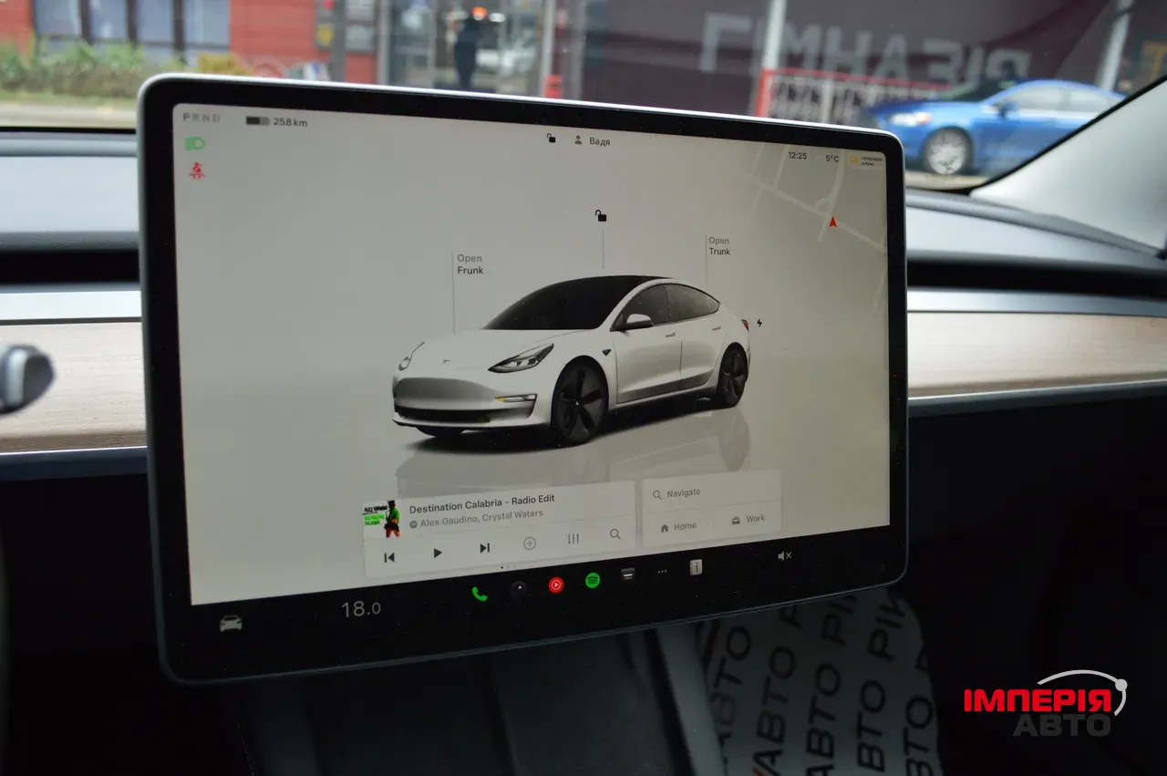 Tesla Model 3 - фото 20