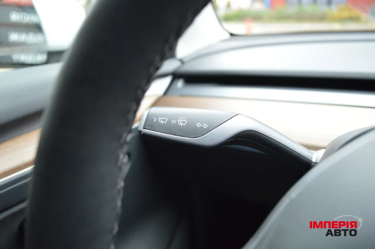 Tesla Model 3 - фото 18