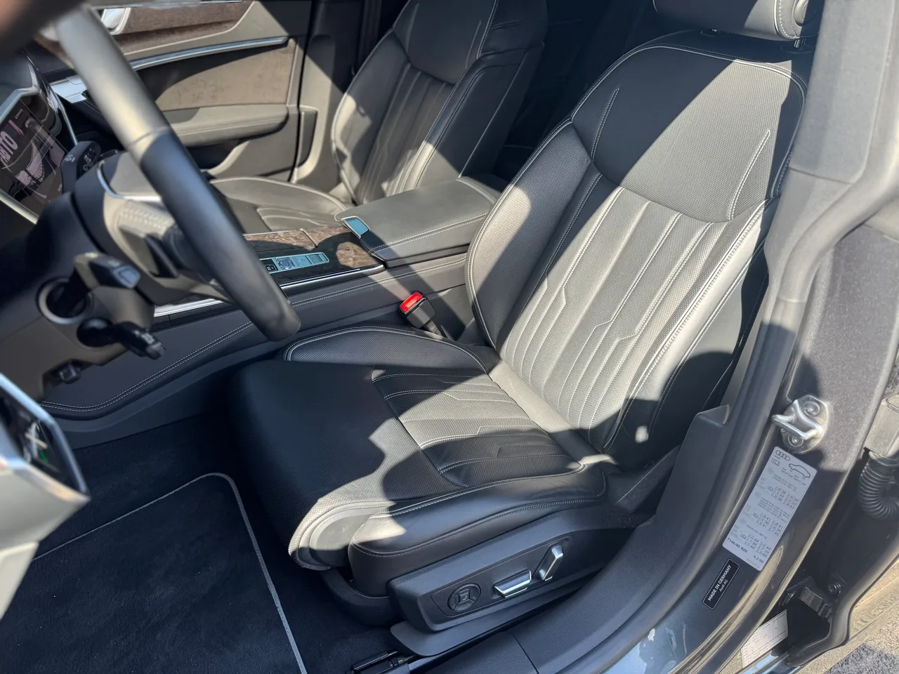 Audi A7 - фото 12