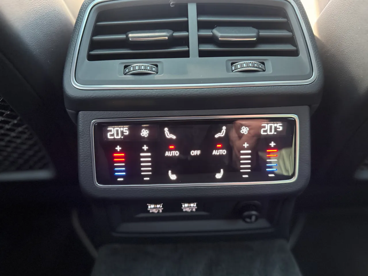 Audi A7 - фото 20