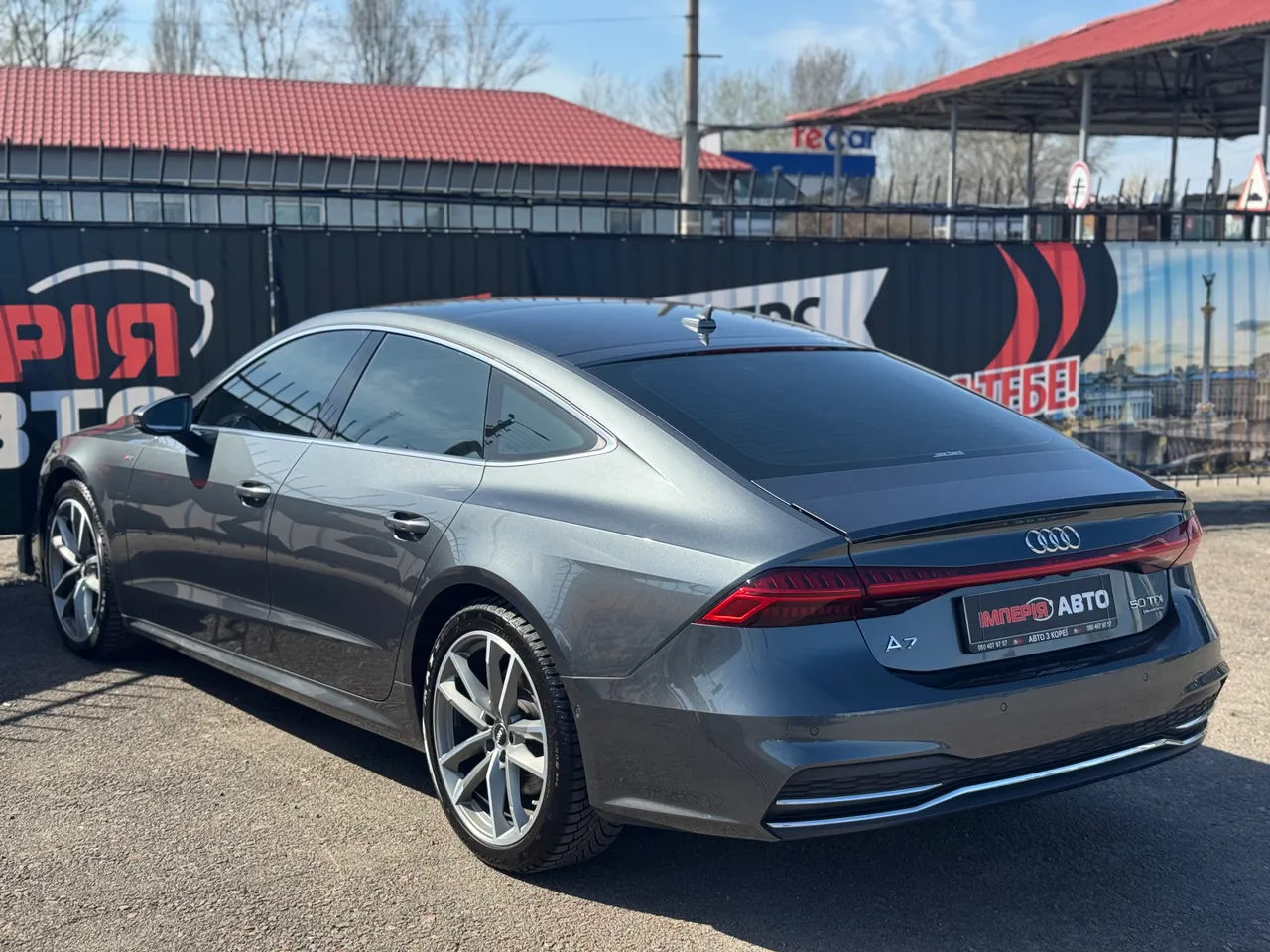 Audi A7 - фото 8