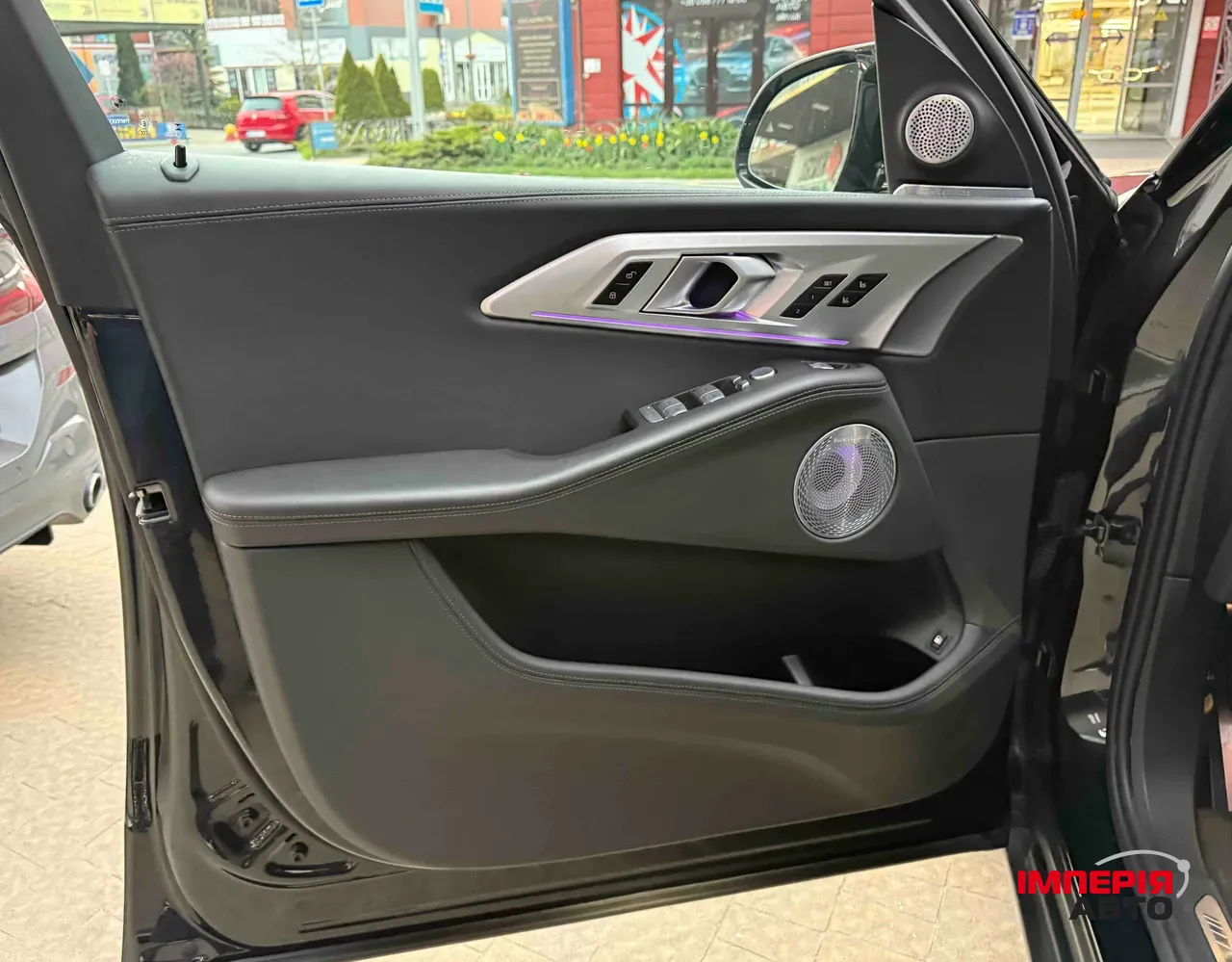 BMW XM - фото 14