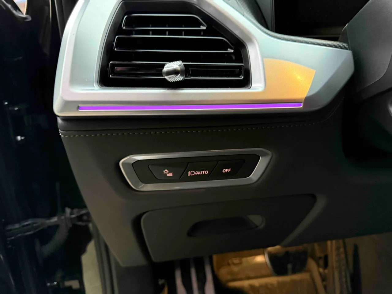 BMW XM - фото 24