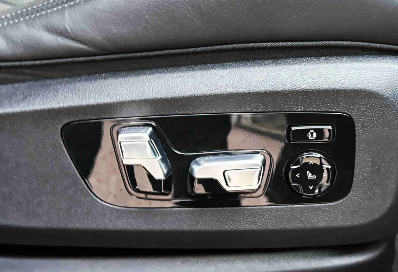 BMW XM - фото 63