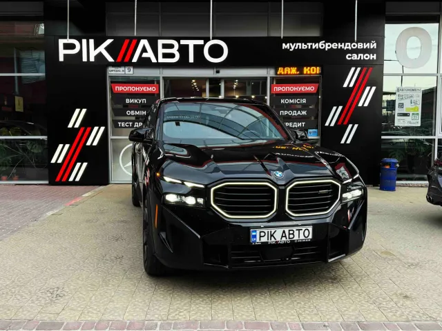 BMW XM - фото 1