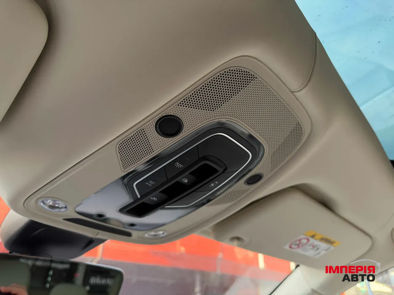 Bentley Bentayga - фото 48